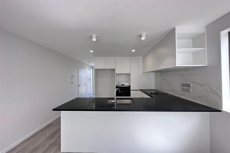 Photo of property in 16 Fredrick Hanson Road, Papakura, 2110