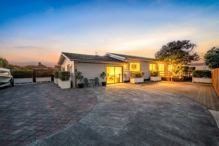 Photo of property in 14 Station Road, Takanini, 2112