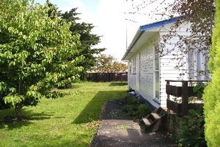 Photo of property in 66 Cargill Street, Papakura, 2110