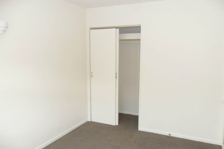 Photo of property in Parkland Flats, 11/51 Adams Terrace, Kelburn, Wellington, 6021