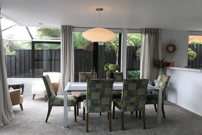 Photo of property in 1/12 Craig Road, Milford, Auckland, 0620