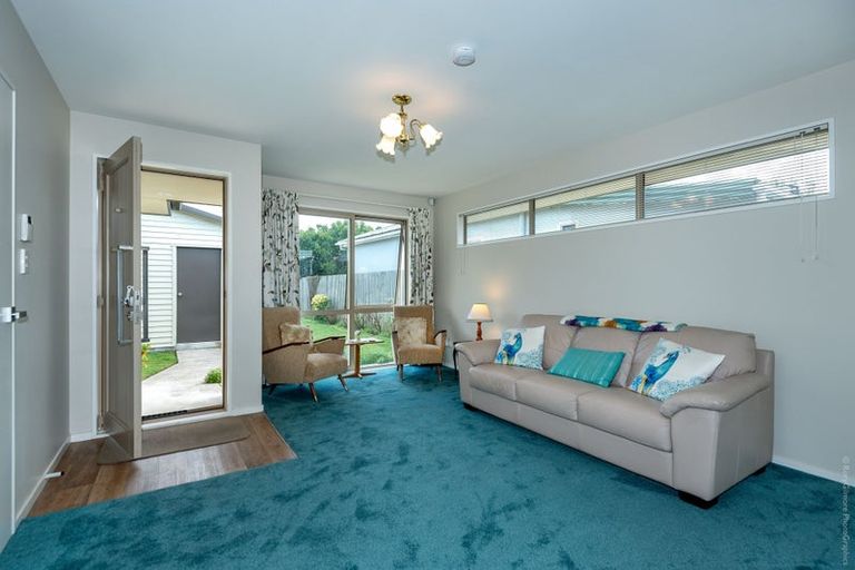 Photo of property in 51 Palmers Road, New Brighton, Christchurch, 8083