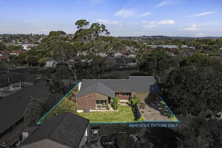 Photo of property in 6 Baronie Court, Half Moon Bay, Auckland, 2012