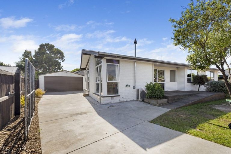 Photo of property in 40 Orrick Crescent, Avondale, Christchurch, 8061