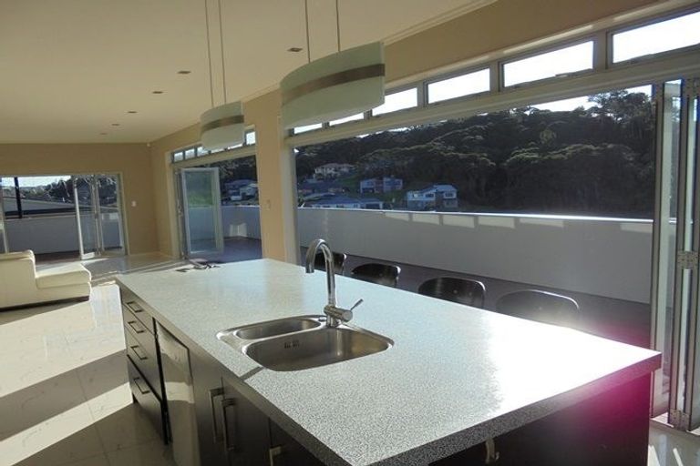 Photo of property in 19 Hawaiian Parade, Arkles Bay, Whangaparaoa, 0932
