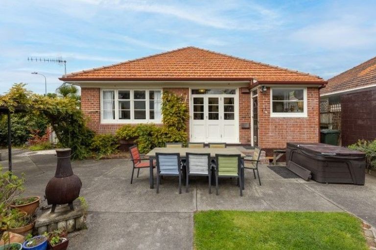 Photo of property in 29 Parata Street, Hokowhitu, Palmerston North, 4410