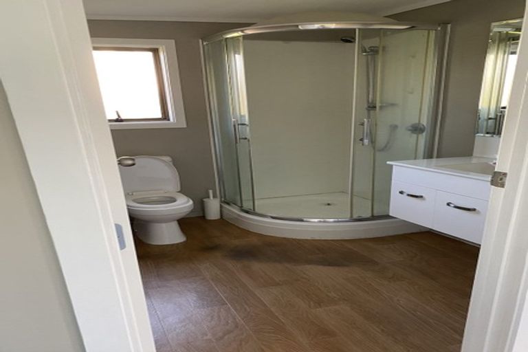 Photo of property in 10 Marendellas Drive, Bucklands Beach, Auckland, 2014