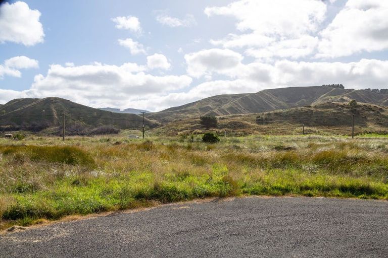 Photo of property in 28 Reefview Way, Flat Point, 5883