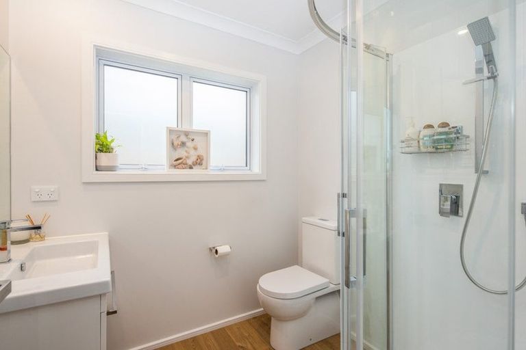 Photo of property in 3 Riroriro Close, Crofton Downs, Wellington, 6035