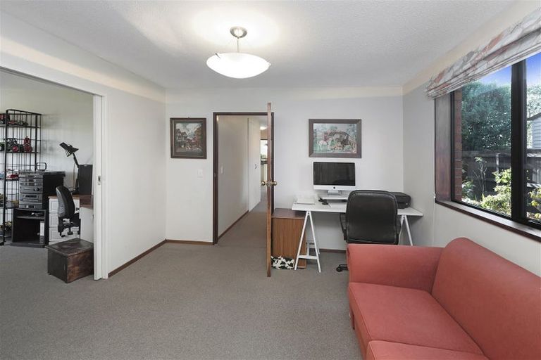 Photo of property in 9b Goya Place, Bishopdale, Christchurch, 8051