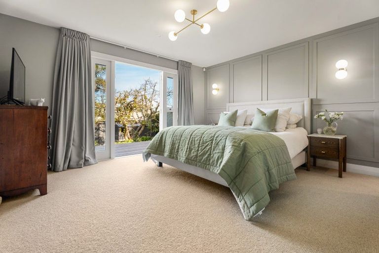 Photo of property in 19 Kerr Street, Devonport, Auckland, 0624