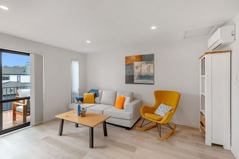 Photo of property in 12 Parenga Lane, Kumeu, 0810