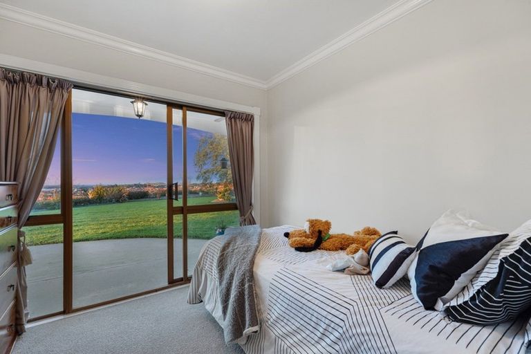 Photo of property in 12 Tobacco Hill, Welcome Bay, Tauranga, 3175