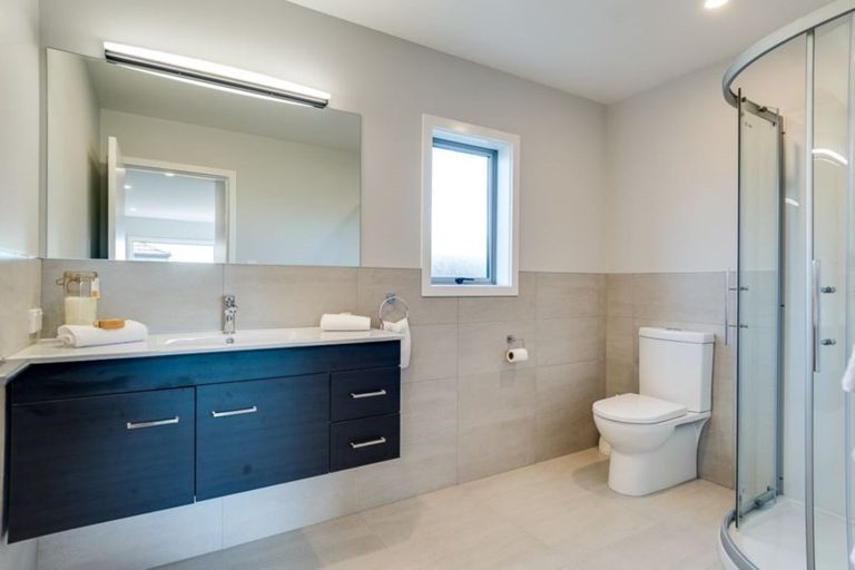 Photo of property in 8 Kaituna Place, Te Awa, Napier, 4110