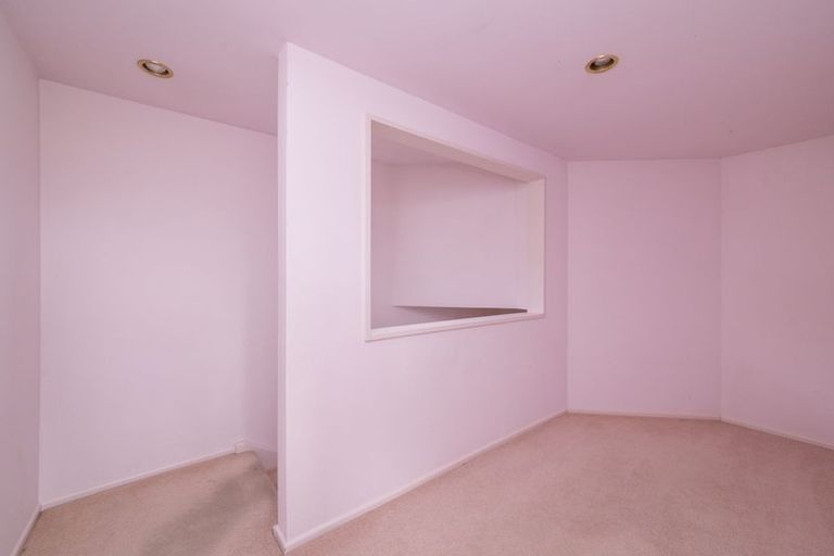 Photo of property in 12a Mountain View Road, Fitzherbert, Palmerston North, 4410