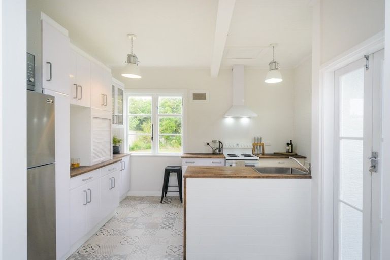 Photo of property in 90 Savage Crescent, West End, Palmerston North, 4412