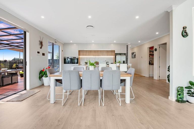 Photo of property in 87 Argent Lane, Wainui, 0932