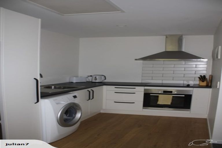 Photo of property in 47 Peregrine Falcon Road, Mount Creighton, Queenstown, 9371