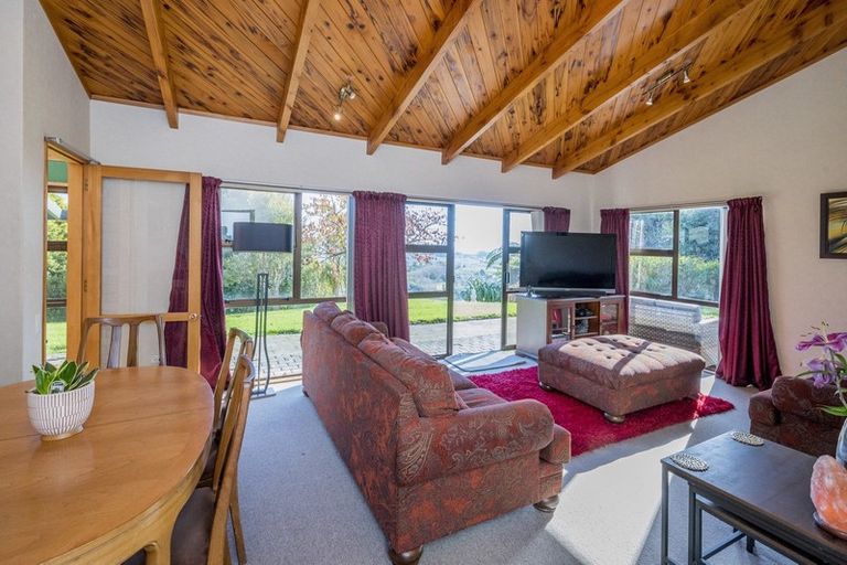 Photo of property in 167 Huia Street, Waikanae, 5391