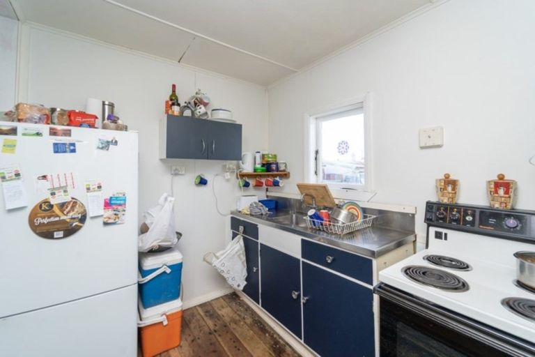 Photo of property in 100 Pembroke Street, Carterton, 5713