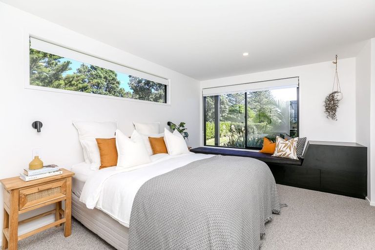 Photo of property in 25 Kotare Drive, Waiwhakaiho, New Plymouth, 4312