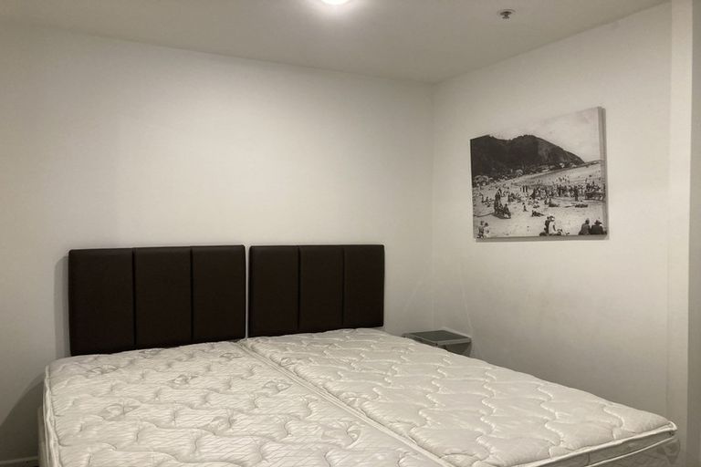 Photo of property in Terrace Garden Apartments, 8e/120 The Terrace, Wellington Central, Wellington, 6011