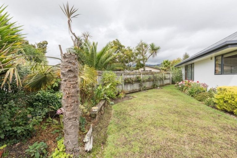 Photo of property in 15 Albizia Place, Richmond, 7020