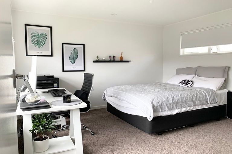 Photo of property in 1/35 Orams Road, Hillpark, Auckland, 2102