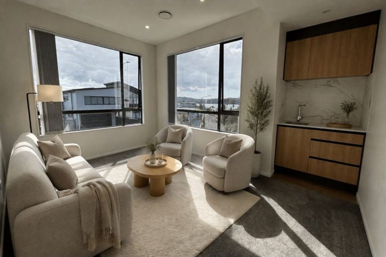 Photo of property in 2 Turbine Way, Hobsonville, Auckland, 0616