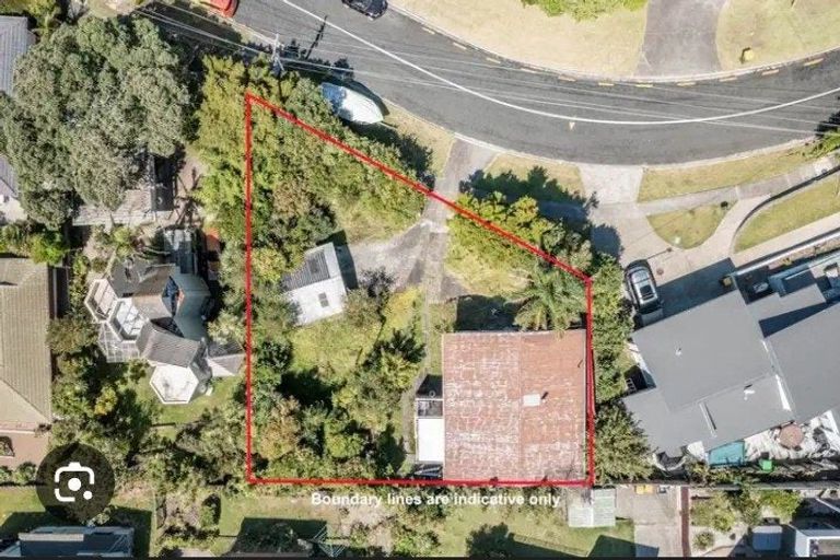 Photo of property in 50 Hebron Road, Waiake, Auckland, 0630