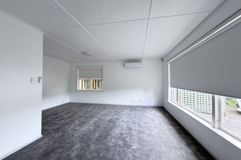 Photo of property in 49 Longburn Road, Henderson, Auckland, 0610