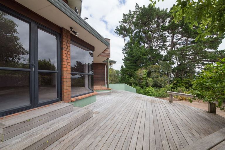 Photo of property in 12a Mountain View Road, Fitzherbert, Palmerston North, 4410