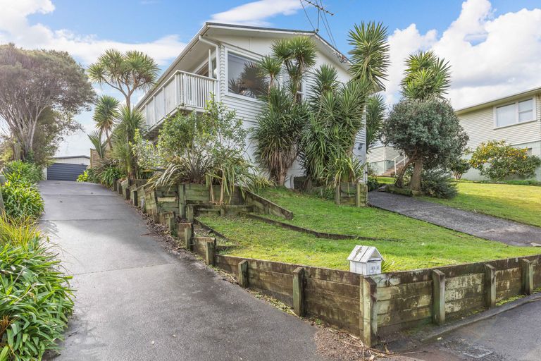 Property details for 85 Heaphy Street, Blockhouse Bay, Auckland, 0600