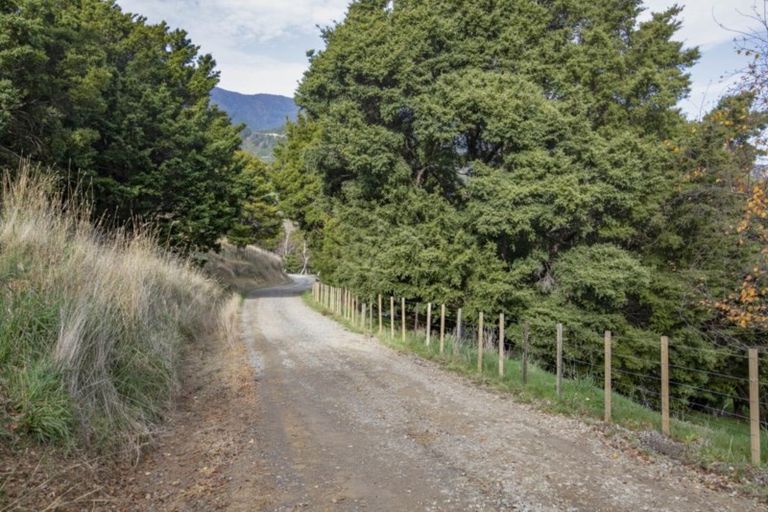 Photo of property in 77 Lindens Road, Mount Pleasant, Blenheim, 7273