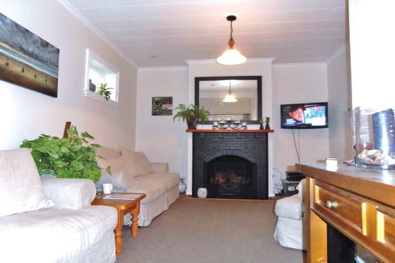 Photo of property in 4 Avenue Road, West End, Timaru, 7910