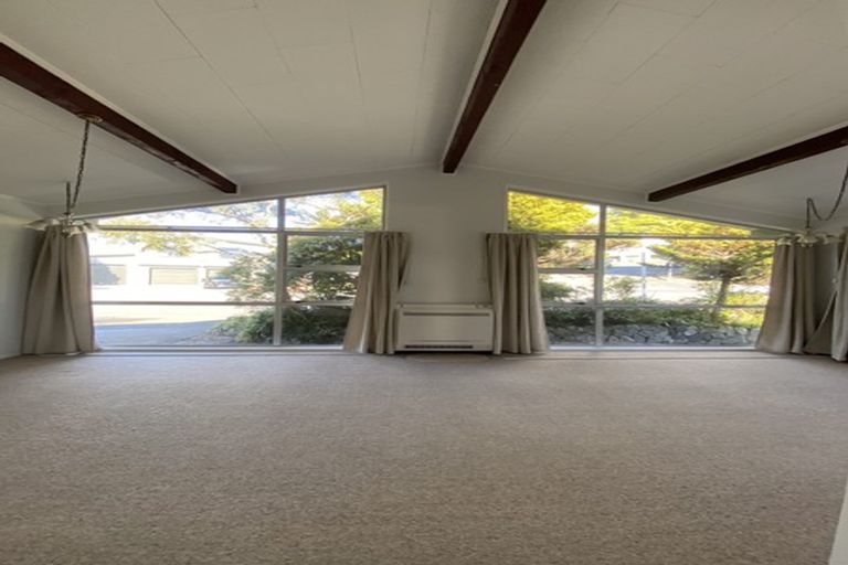 Photo of property in 100 Bracken Road, Paparangi, Wellington, 6037