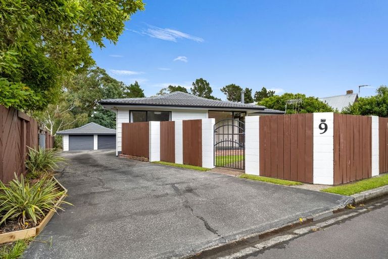 Photo of property in 9 Guernsey Place, Fitzherbert, Palmerston North, 4410