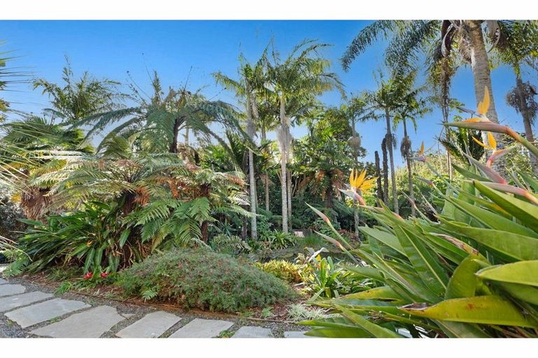 Photo of property in 424 Kerikeri Road, Kerikeri, 0230