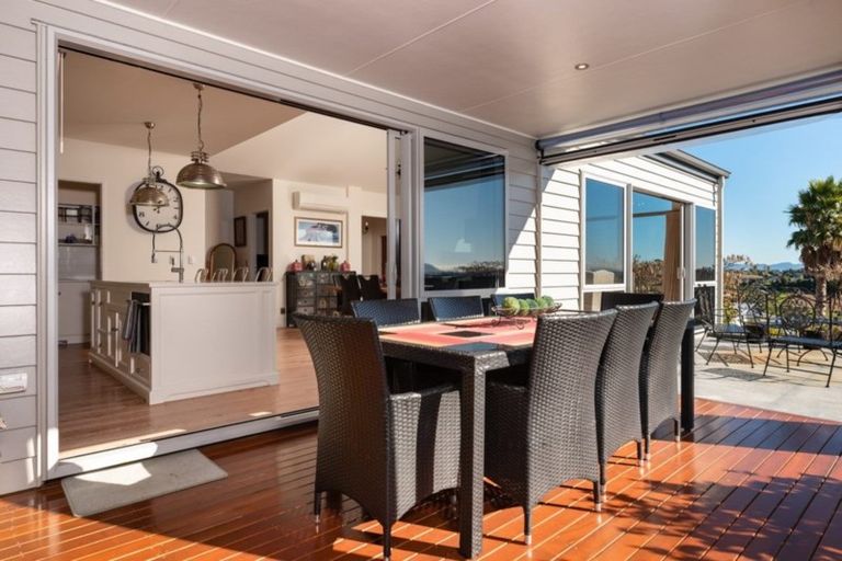 Photo of property in 22 Estuary View Road, Welcome Bay, Tauranga, 3112