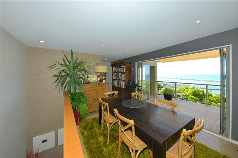 Photo of property in 5 Gardenhill Lane, Redcliffs, Christchurch, 8081