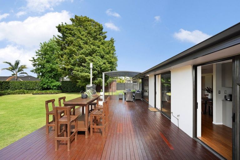 Photo of property in 16 Hampshire Court, Flagstaff, Hamilton, 3210