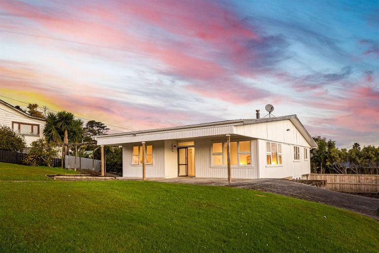 Photo of property in 31 Karaka Street, Helensville, 0800