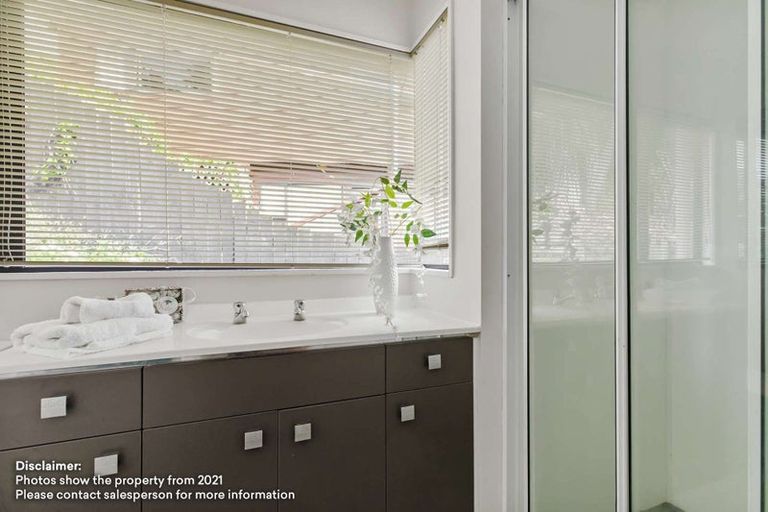 Photo of property in 2/4 Dorrit Lane, Howick, Auckland, 2014