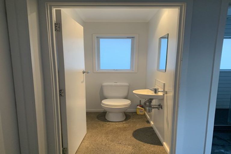 Photo of property in 4/133 Shakespeare Road, Milford, Auckland, 0620