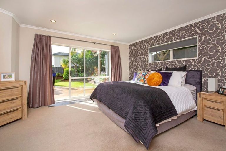 Photo of property in 8 Moycullien Lane, East Tamaki Heights, Auckland, 2016