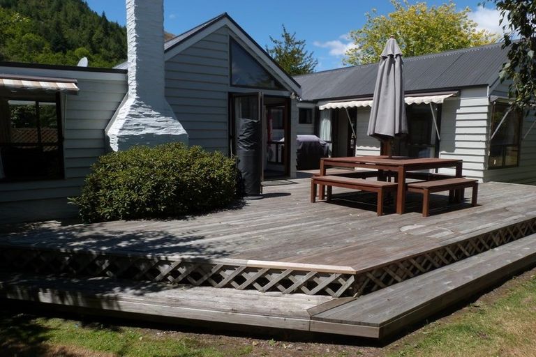 Photo of property in 14 Norfolk Street, Arrowtown, 9302