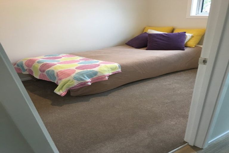 Photo of property in 52 Amorino Drive, Red Beach, 0932