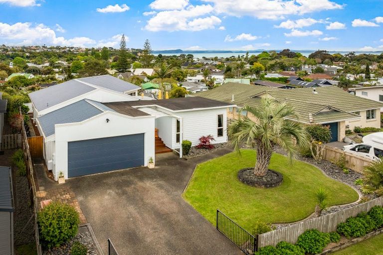 Photo of property in 45 Zealandia Road, Manly, Whangaparaoa, 0930