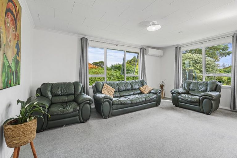 Photo of property in 64 Omata Road, Marfell, New Plymouth, 4310