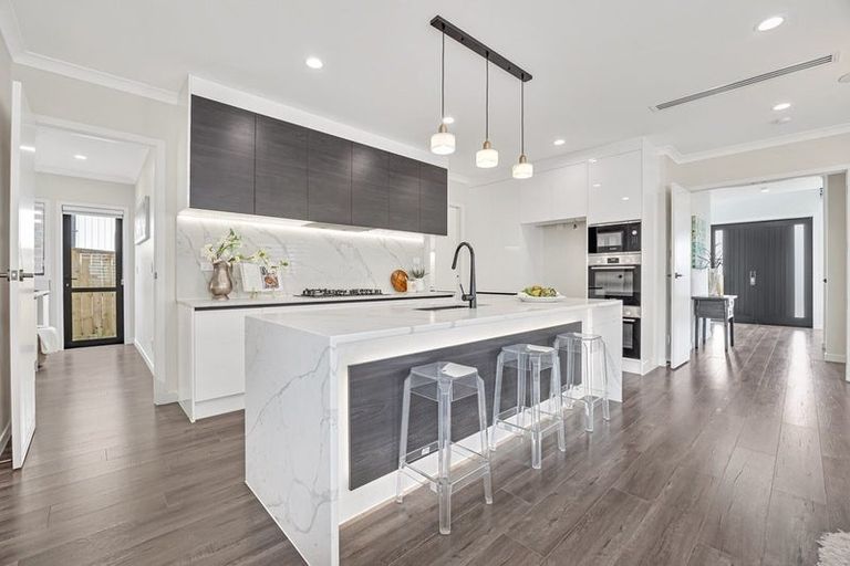 Photo of property in 104 Valderama Drive, Flat Bush, Auckland, 2019